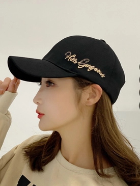 WEGE wege wege.ae wege.store shop e-commerce store online shopping UAE clothing store in UAE fashion sale today متجر اونلاين للتسوق للألبسة ويجي متجر ويجي ويجي امارات CAPS
