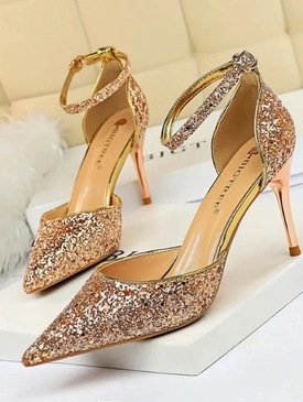 WEGE wege wege.ae wege.store shop e-commerce store online shopping UAE clothing store in UAE fashion sale today متجر اونلاين للتسوق للألبسة ويجي متجر ويجي ويجي امارات WOMEN SHOES