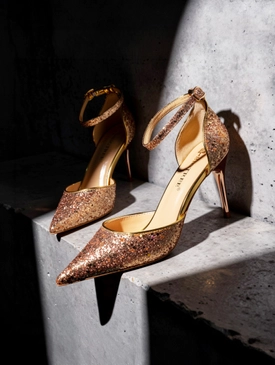WEGE wege wege.ae wege.store shop e-commerce store online shopping UAE clothing store in UAE fashion sale today متجر اونلاين للتسوق للألبسة ويجي متجر ويجي ويجي امارات SHOES