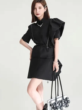 WEGE wege wege.ae wege.store shop e-commerce store online shopping UAE clothing store in UAE fashion sale today متجر اونلاين للتسوق للألبسة ويجي متجر ويجي ويجي امارات أسلوب جنوني